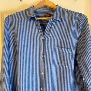 Women’s UNTUCKit Marsala shirt- size 12